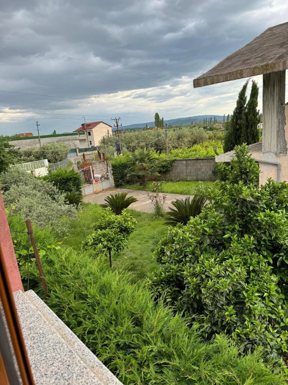 Villa Zefi Rrenc Papaj Kültér fotó