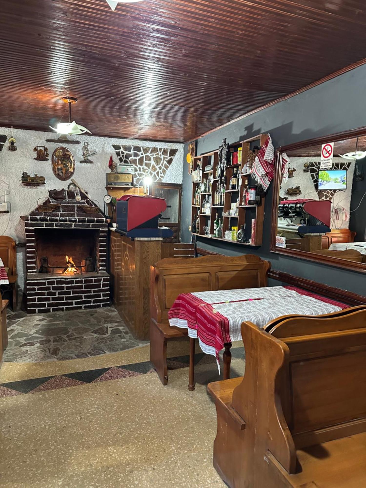 Villa Zefi Rrenc Papaj Kültér fotó